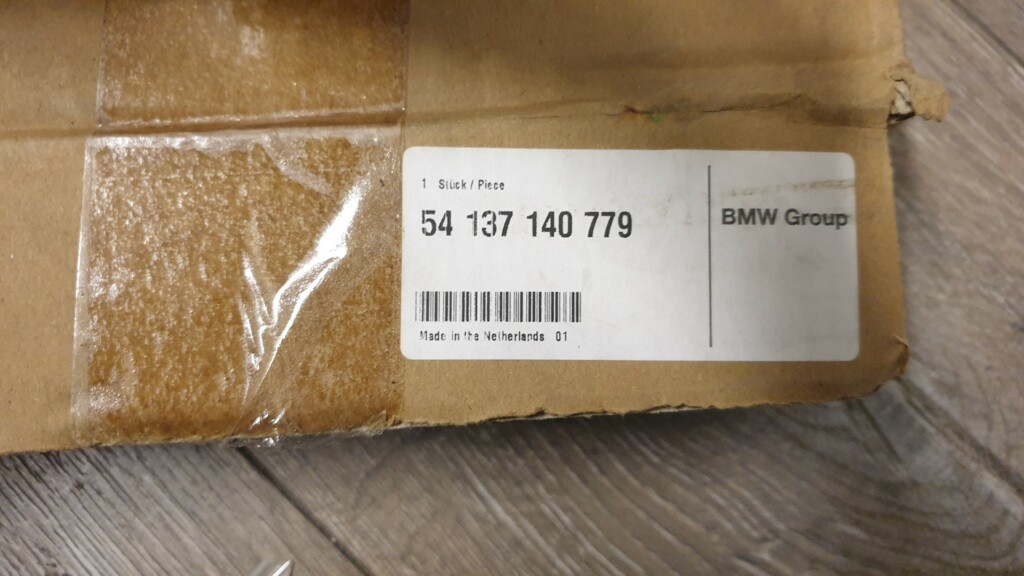 Afbeelding 2 van BMW E61 E83 Panoramadak watergoot nieuw 54137140779