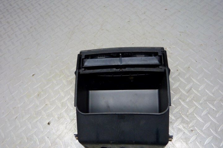 Afbeelding 2 van Bekerhouder BMW X5 E53 ('00-'06) zwart achter