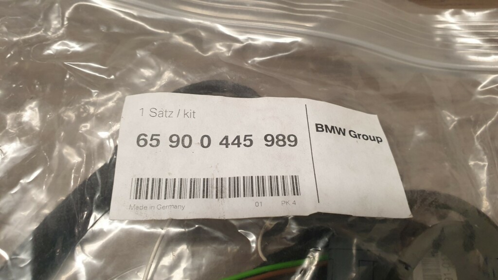 Afbeelding 1 van BMW 1-serie E82 E87 Installatiekit GPS portable 65900445989