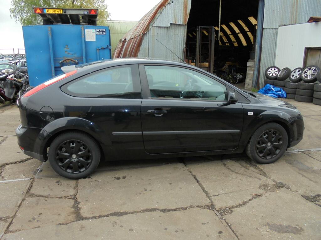 Afbeelding 2 van Ford Focus 1.6-16V First Edition