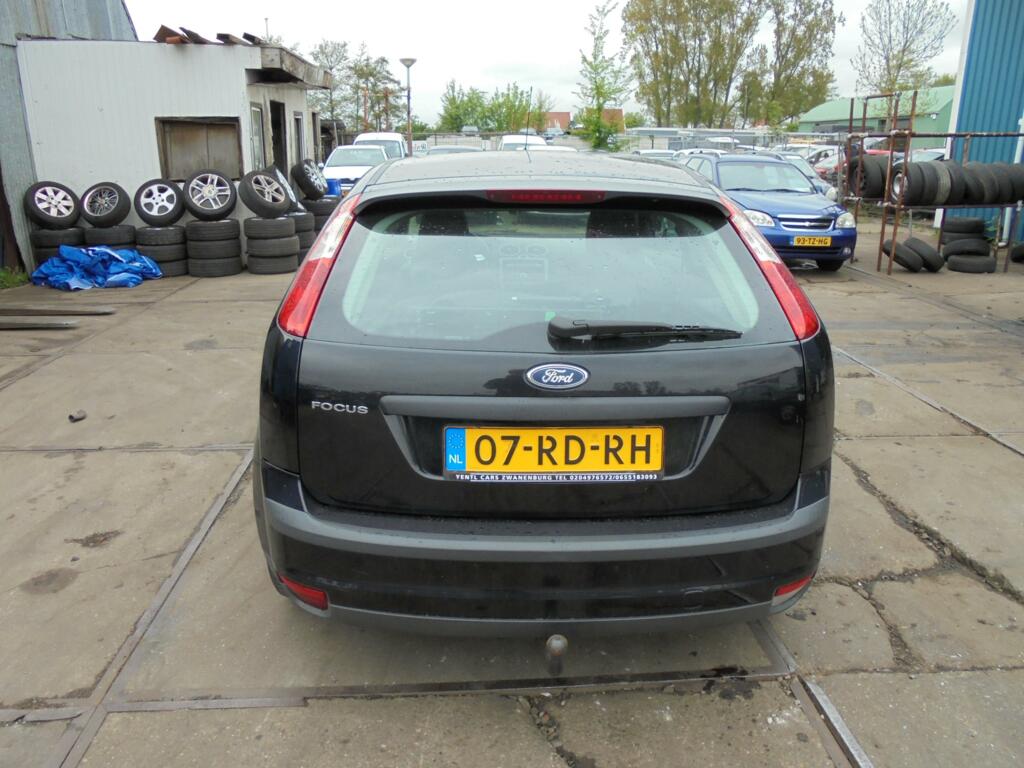 Afbeelding 4 van Ford Focus 1.6-16V First Edition