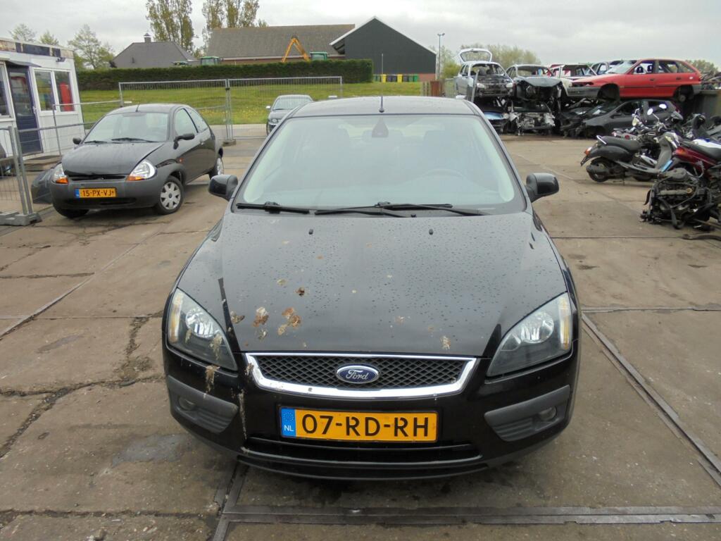 Afbeelding 1 van Ford Focus 1.6-16V First Edition