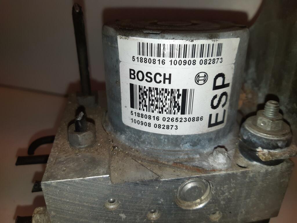 Afbeelding 2 van ABS pomp Bosch Fiat 500 1.2 Pop ('07->) 51880816