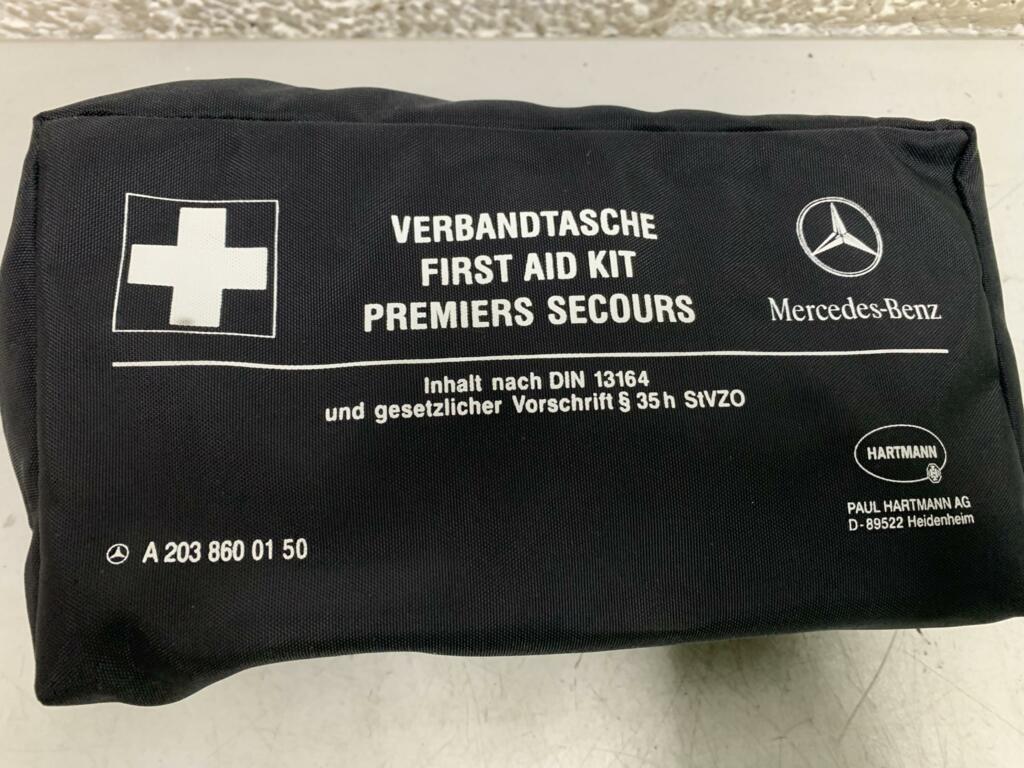 Afbeelding 4 van EHBO-kit Mercedes C-klasse W203 ('00-'07) A2038600150