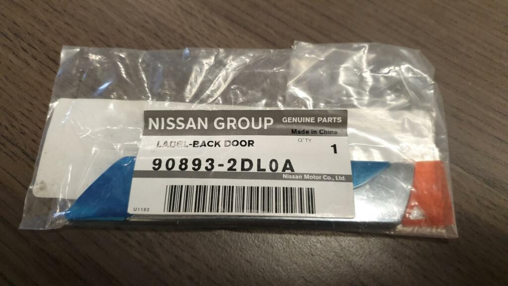 Afbeelding 1 van Nissan Micra 4 Embleem PureDrive achter nieuw 908932DL0A