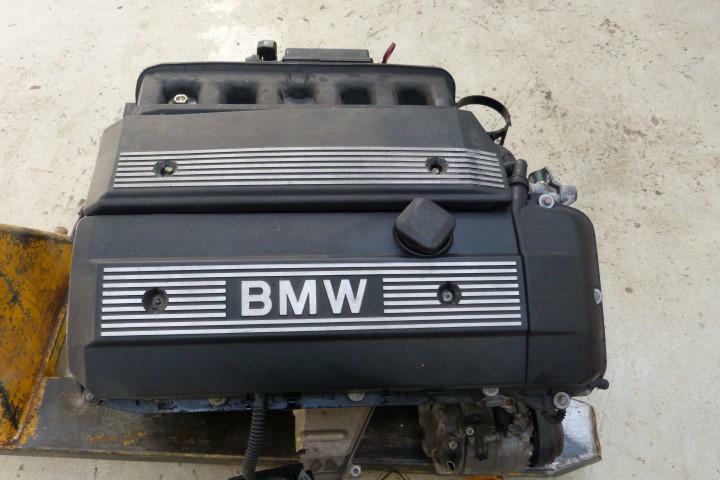 Afbeelding 2 van Motorblok BMW 5-serie E39 ('98-'01) 206s4 m52 tu 320i z3