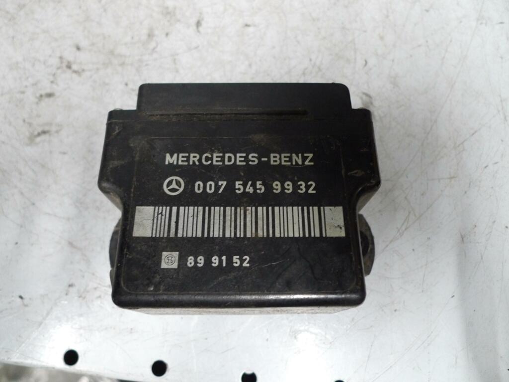 Afbeelding 3 van Gloeirelais Mercedes 124 250D n.t. A0085450032