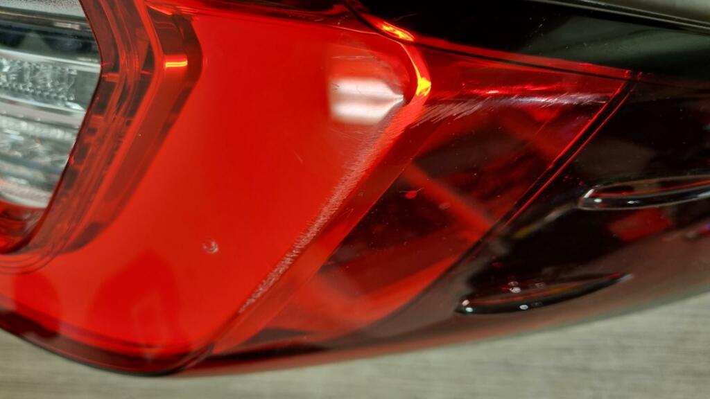 Afbeelding 2 van Toyota Corolla E210 LED Achterlicht links 8156002D2000