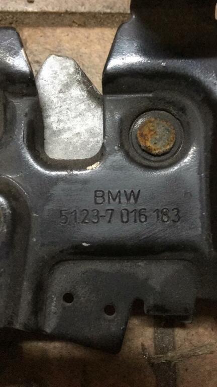 Afbeelding 3 van Motorkapslot BMW Z4 Roadster E85 51237016183