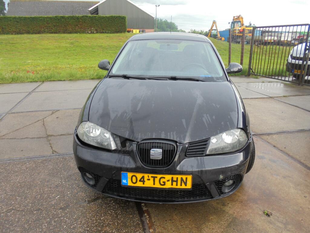 Afbeelding 3 van Grill  Seat Ibiza 6L 1.4-16V Chill Out ('02-'09) 6L0853654