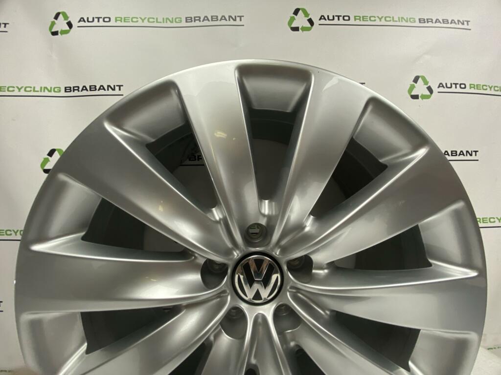 Afbeelding 2 van NIEUWE ORIGINELE Volkswagen Phaeton Velg 3D0601025AP