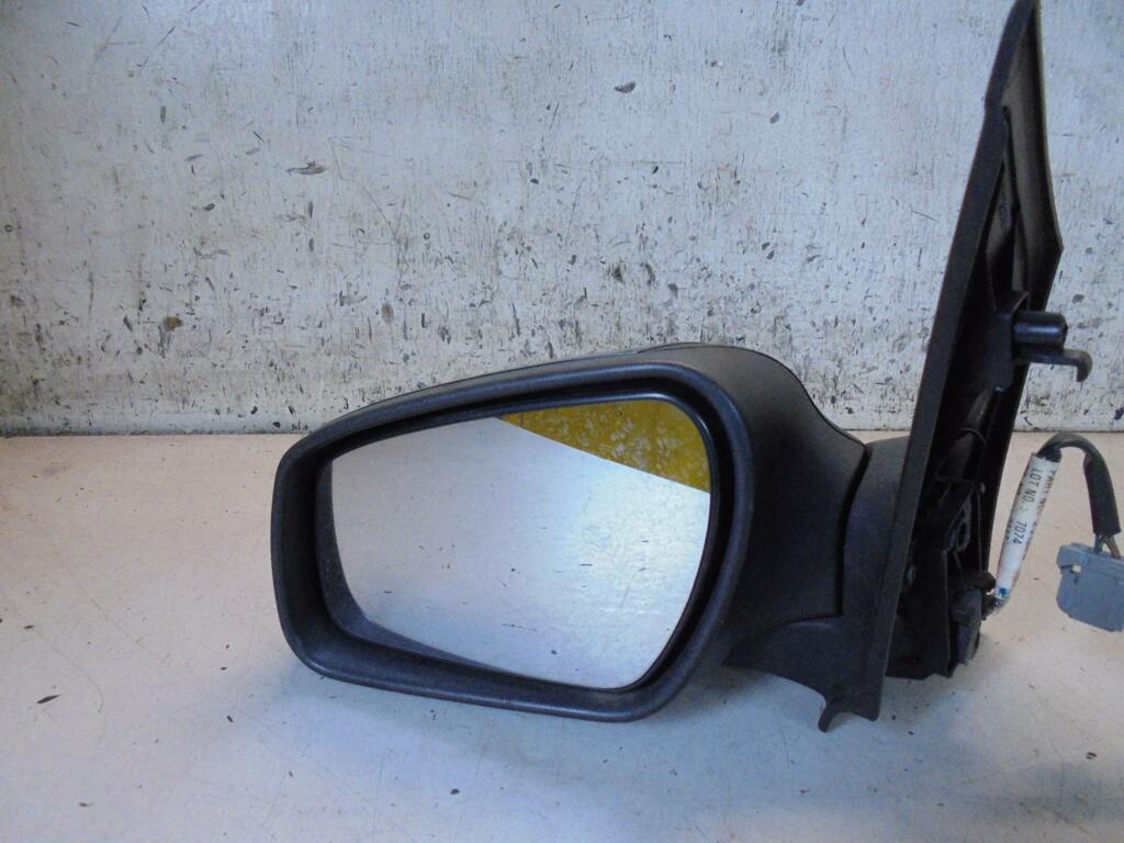 Afbeelding 1 van Buitenspiegel links zwart panther black Ford Focus II 1.6-16V Ambiente ('05-'11) 4M5117683JA