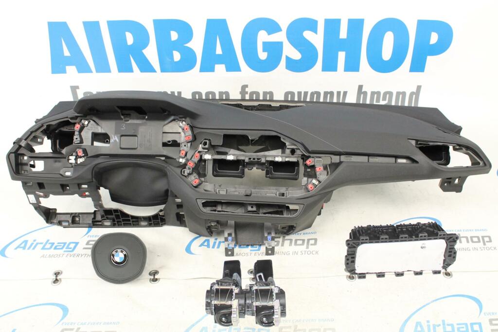Afbeelding 1 van Airbag set - Dashboard M HUD witte stiksels BMW 2 serie F44