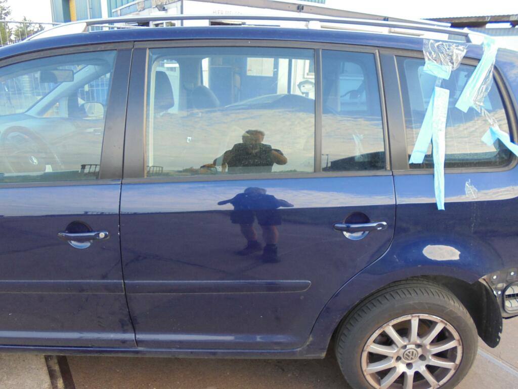 Afbeelding 1 van Portier LA blauw 5-deurs VW Touran ('03-'06) 1t0833055r