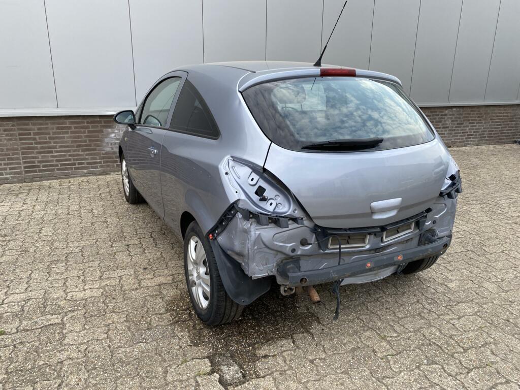Afbeelding 19 van Opel Corsa 1.2-16V Business