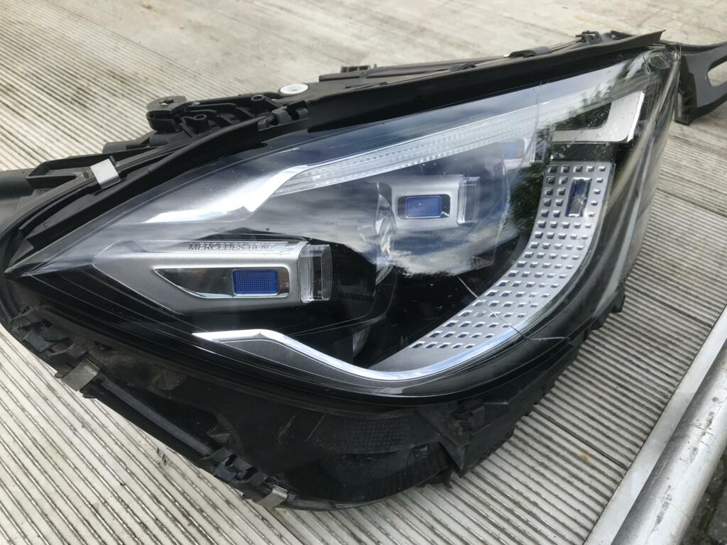 Afbeelding 1 van Mercedes S-klasse W223 Koplamp Digital light A2239061804