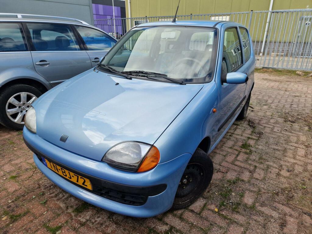 Afbeelding 3 van Portier linksvoor Fiat Seicento 900 ie SX ('98-'05) linksvoor blauw 3-deurs