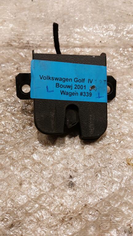 Afbeelding 1 van Kofferdekselslot Volkswagen Golf IV 1.9 TDI Comfortline ('97-'04) 248053