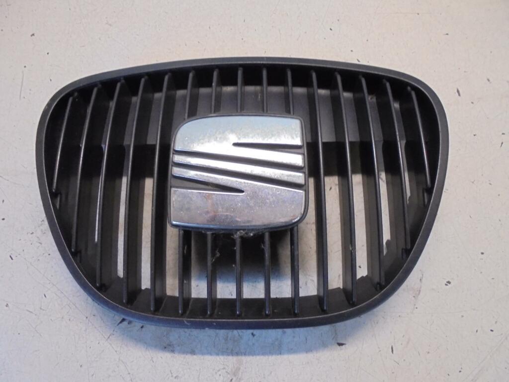 Afbeelding 1 van Grill  Seat Ibiza 6L 1.4-16V Chill Out ('02-'09) 6L0853654