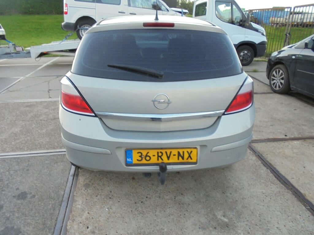 Afbeelding 3 van Achterlicht rechts 239545 rechts Opel Astra H 1.6 Cosmo ('04-'09) 24451837
