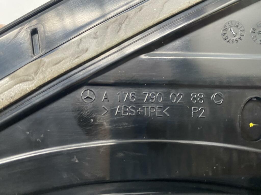 Afbeelding 18 van Achterklep Spoiler Mercedes A Klasse AMG PAKKET A1767900000