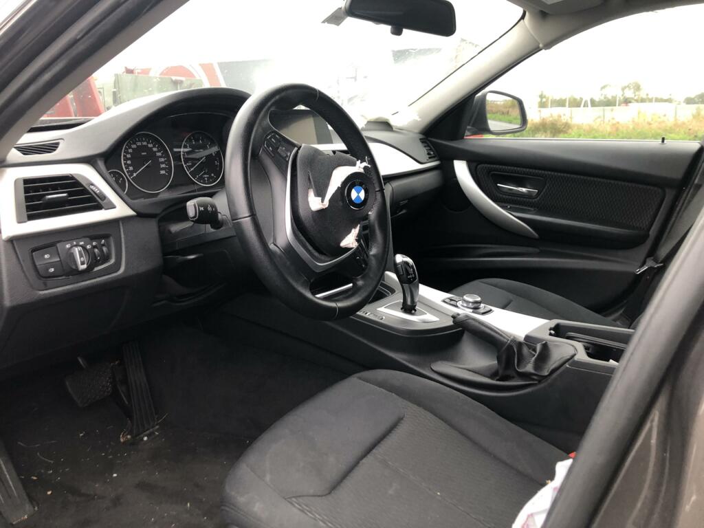Afbeelding 7 van BMW 3-serie 320i Upgrade Edition