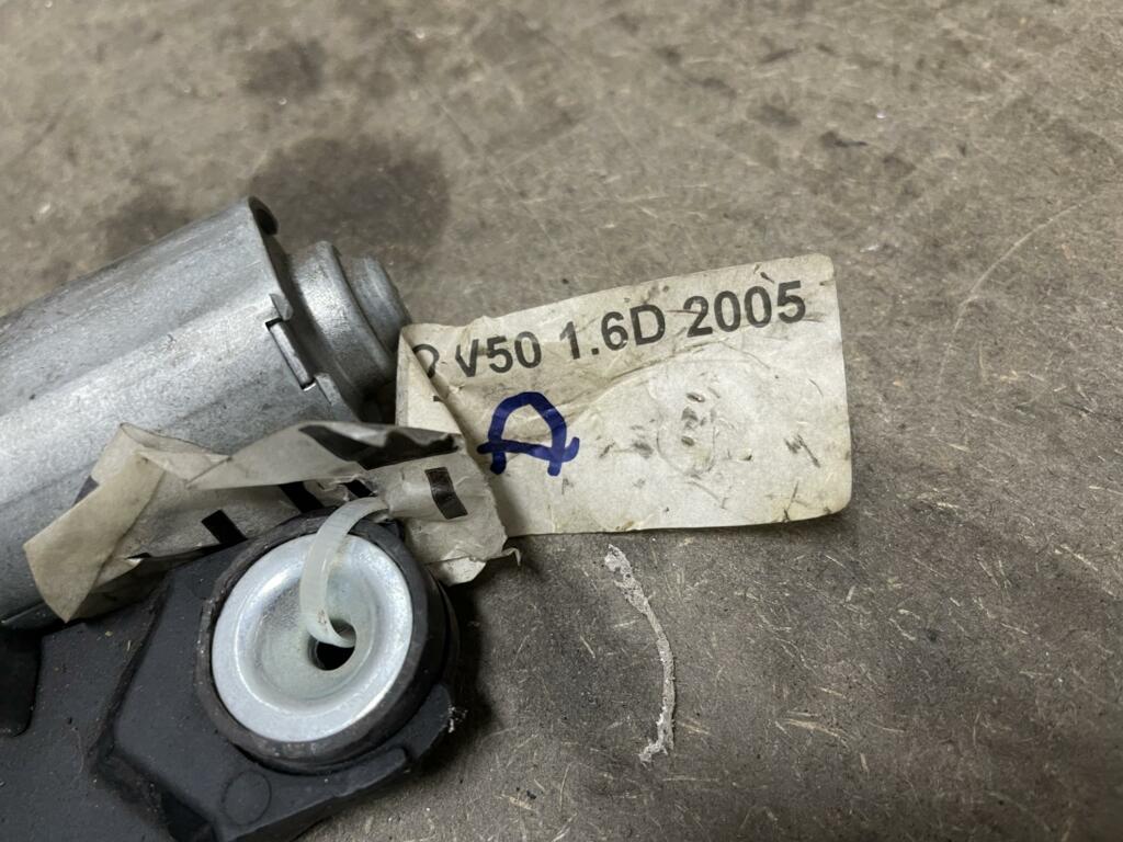 Afbeelding 3 van Ruitenwissermotor achter Volvo V50 ('04-'12) 0390201814