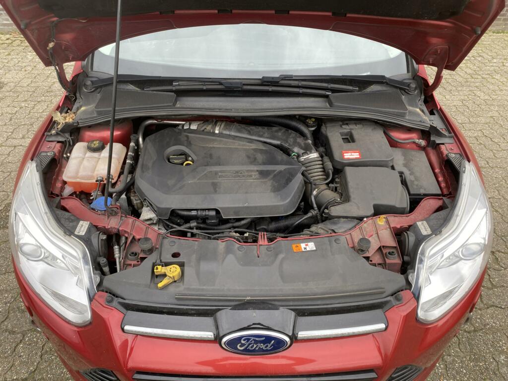 Afbeelding 14 van Ford Focus Wagon 1.6 EcoBoost Titanium