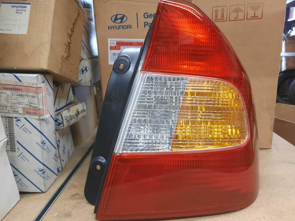 Afbeelding 1 van Achterlicht rechts Hyundai Accent ('99-'10) 92402-25020