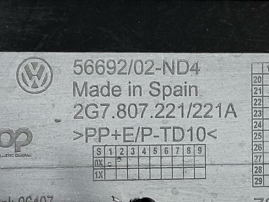Afbeelding 18 van VW TAIGO Voorbumper VOOR BUMPER 6X PDC 2G7807221A 2G7807221C