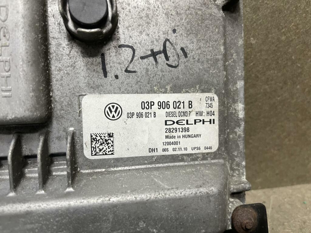 Afbeelding 2 van ECU-module cfw Volkswagen Polo 6R 1.2 TDI (9-14) 03P906021B