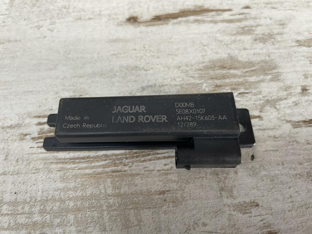 Afbeelding 2 van Module keyless vehicle Jaguar XF X250 ('08-'15) 5E08X0107