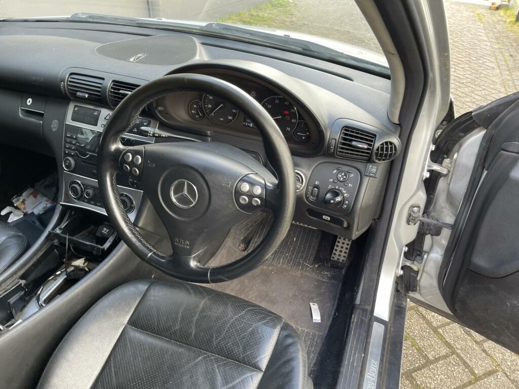 Afbeelding 3 van Mercedes C-klasse W203 ('00-'07) Sportstuur + Airbag