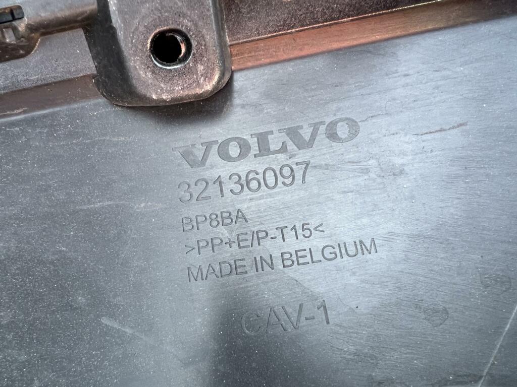 Afbeelding 19 van Volvo XC40 Facelift Voorbumper Grill 31690933 Hybrid 2022