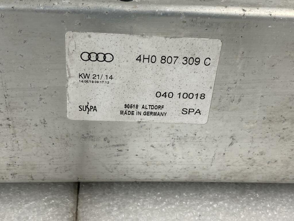Afbeelding 10 van Bumperbalk Achter Audi A8 ORIGINEEL 4H0807309C