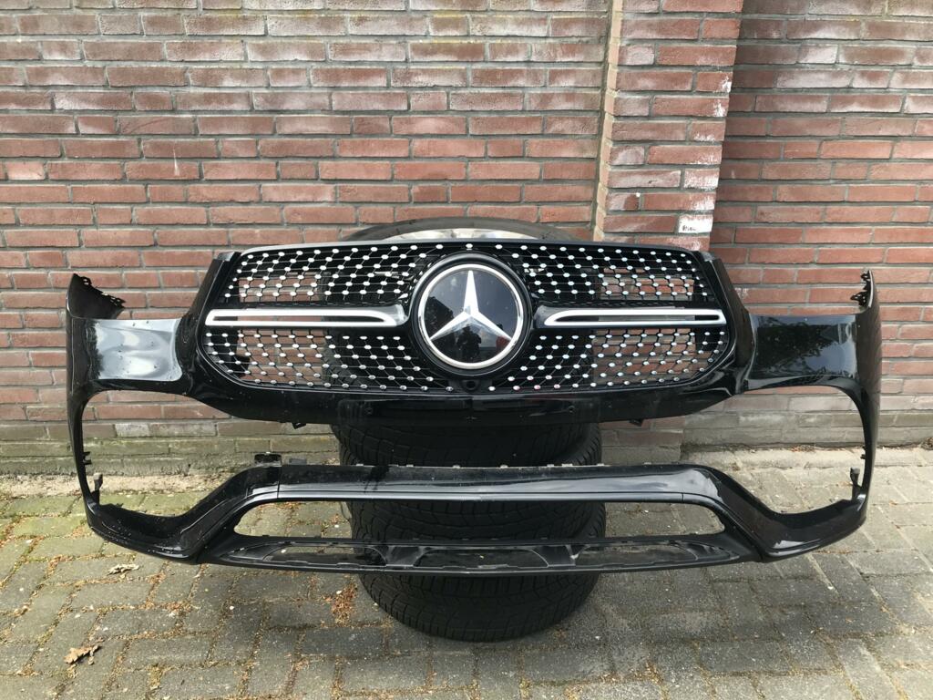 Afbeelding 1 van Mercedes GLE V167 Bumper Diamont Grille Distronic AMG ///