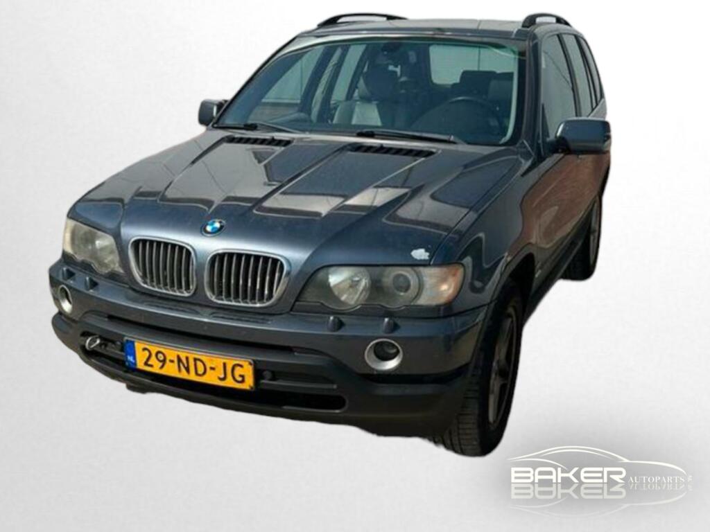 Afbeelding 2 van BMW X5 4.4i