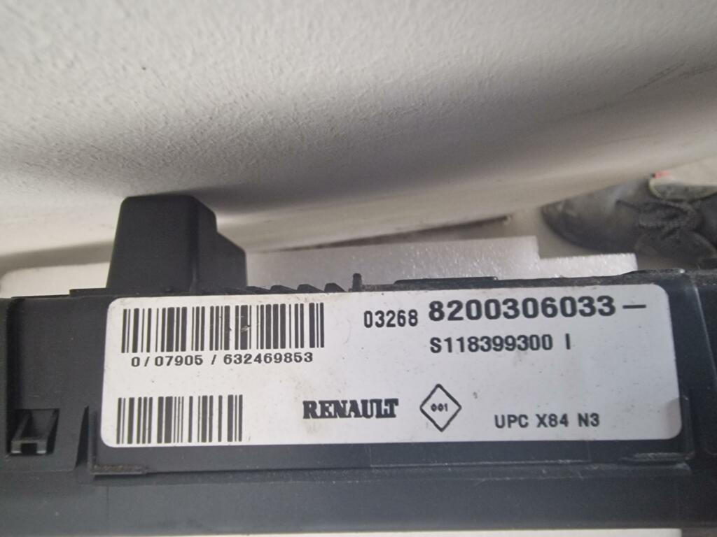 Afbeelding 2 van Boardcomputer Renault Megane II 1.6-16V Dynamique ('00-'11)