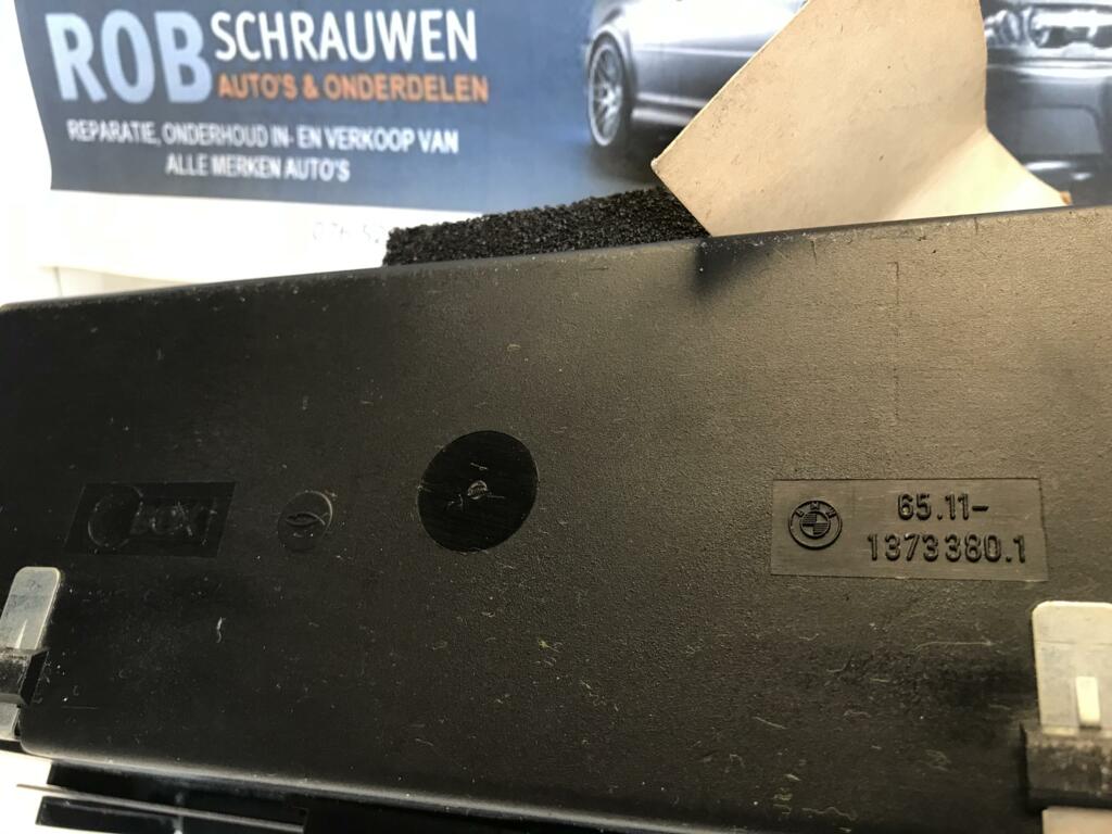 Afbeelding 5 van Cassettebox origineel BMW 5-serie E28 (82-88) 65111373380