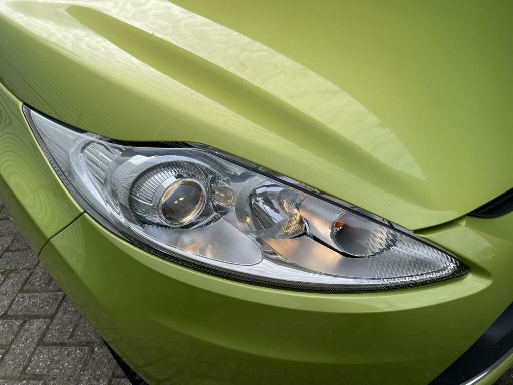Afbeelding 12 van Ford Fiesta 1.25 Ghia