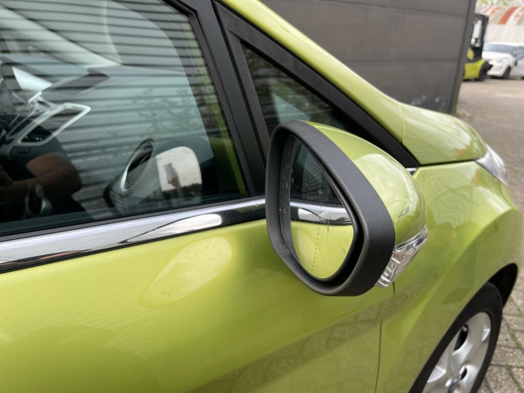 Afbeelding 2 van Ford Fiesta VI (08-'17) Buitenspiegel rechts squeeze green