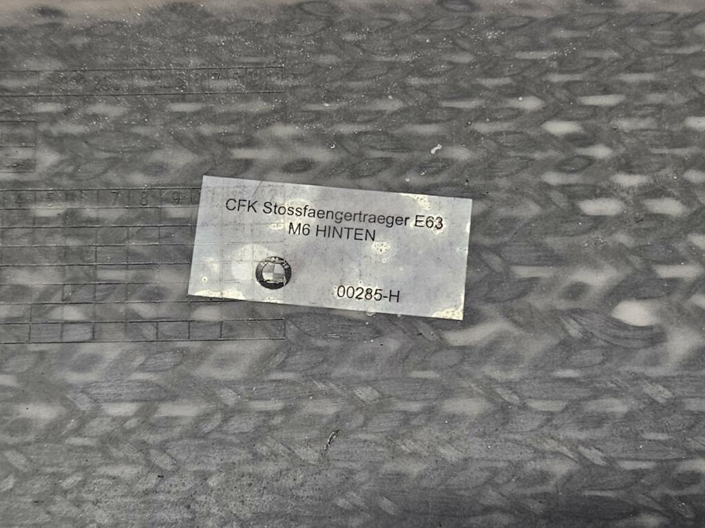 Afbeelding 11 van Carbon bumperbalk achter BMW M6 E63 S85 V10 51127898299