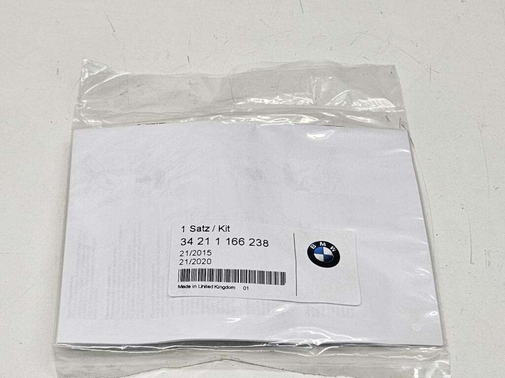 Afbeelding 2 van Remzuiger rubbers achter BMW M3 E46 S54 34211166238