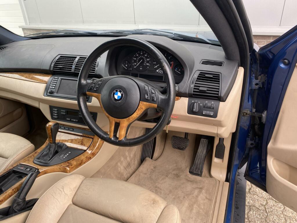 Afbeelding 34 van BMW X5 4.4i