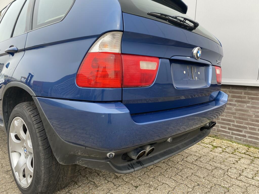 Afbeelding 13 van BMW X5 4.4i