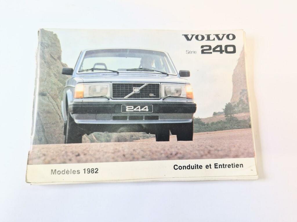 Afbeelding 1 van Instructieboekje Volvo 240 1982 Frans