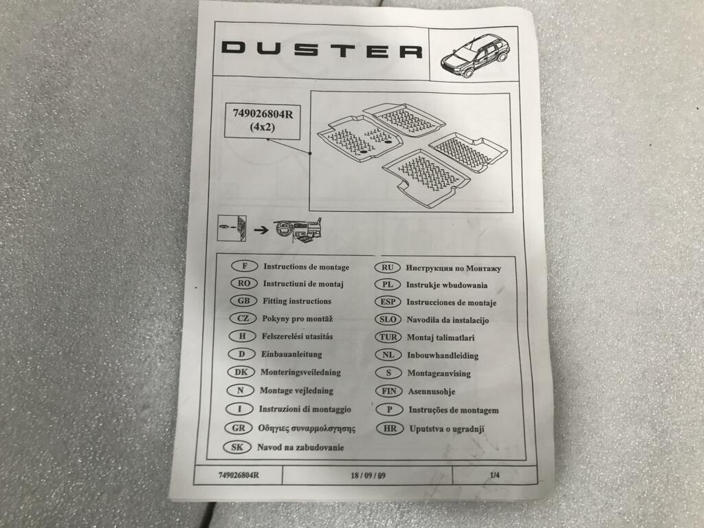 Afbeelding 4 van Rubberen Mattenset Dacia Duster 1 NIEUW ORIGINEEL 749026804R