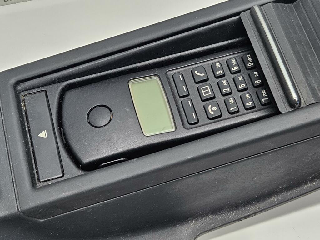 Afbeelding 2 van Middenconsole met telefoon BMW 3-serie Coupé E46 ('99-'06)