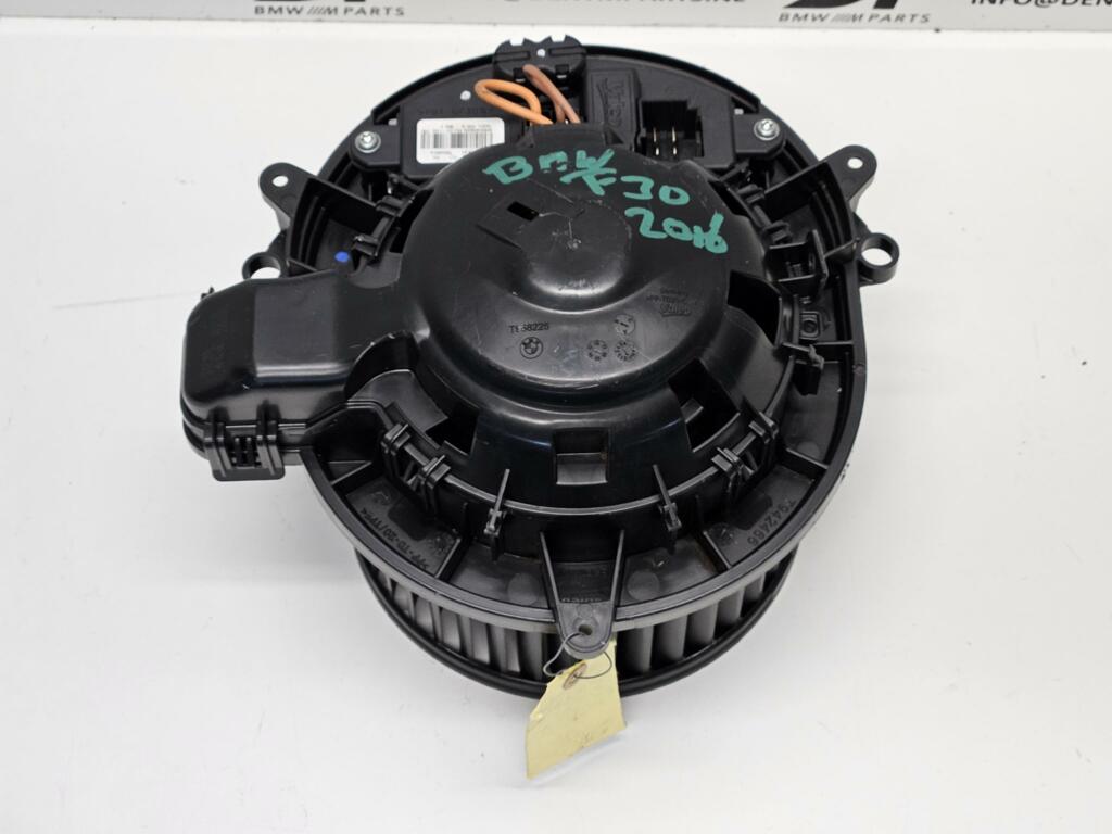 Afbeelding 1 van Kachelmotor + weerstand BMW 4-serie Coupé F32 64119350395