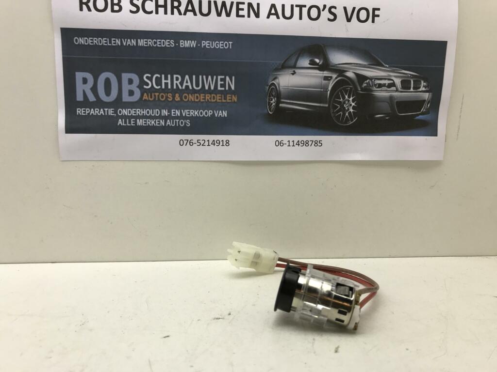 Afbeelding 2 van Stopcontact aansteker past op div. BMW 's 61346977679